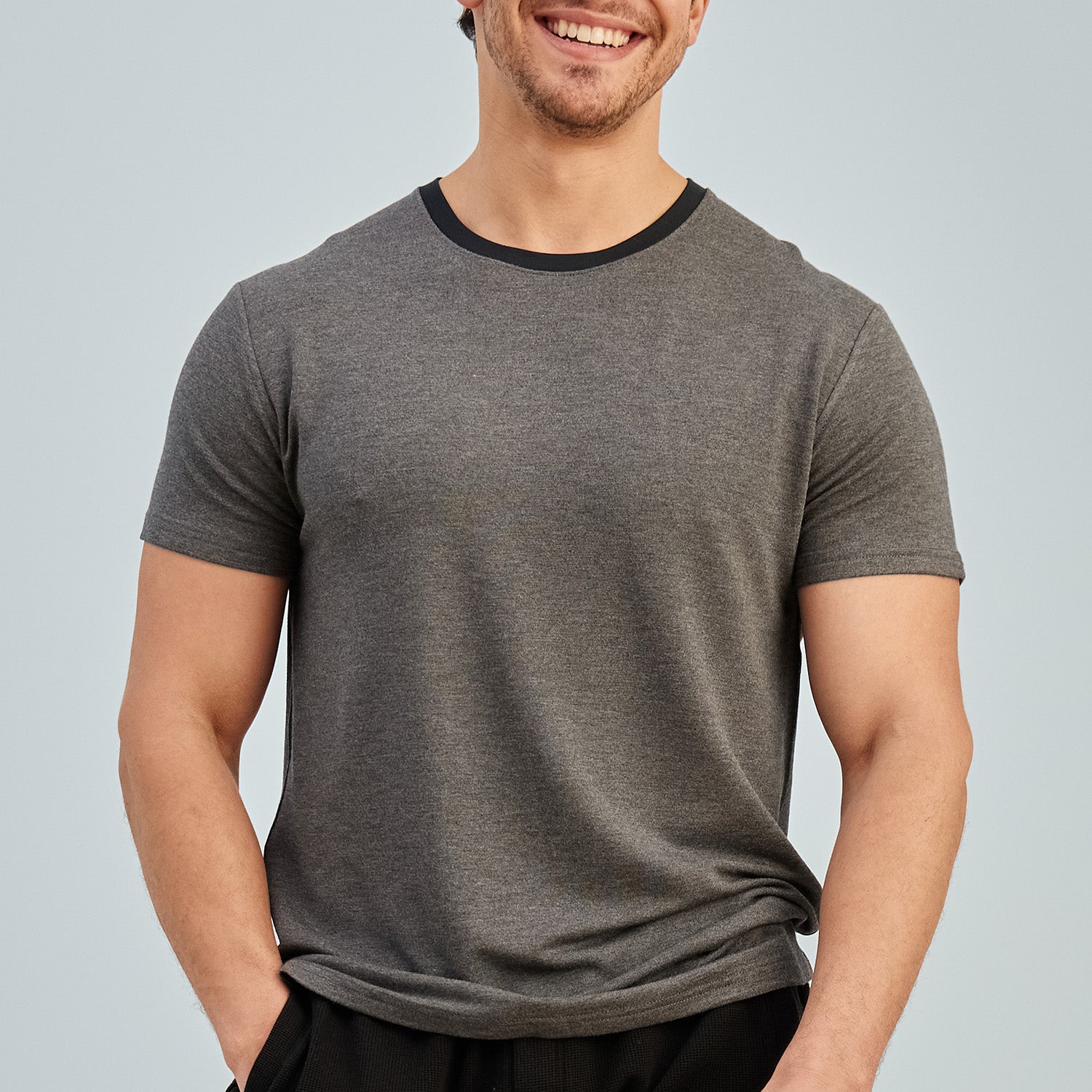 modelsizing1: Thomas is 5’10” and wearing a medium. | type: men