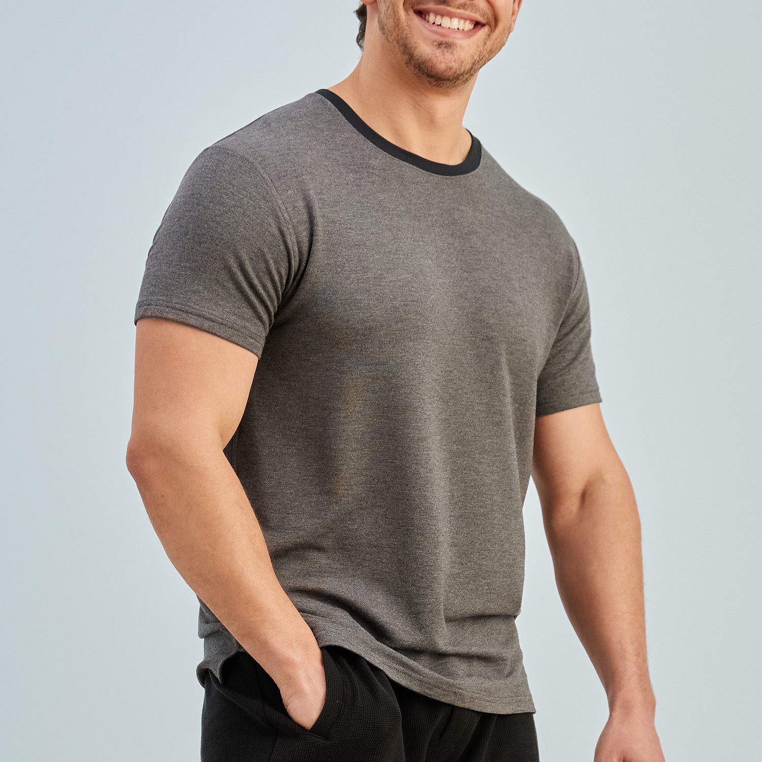 modelsizing1: Thomas is 5’10” and wearing a medium. | type: men