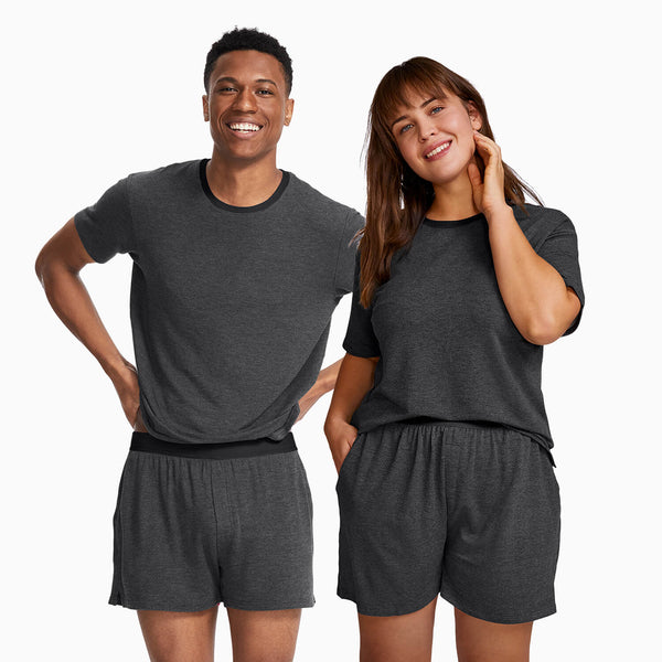 modelsizing1: Brandon is 6’0” and wearing a medium. |  modelsizing2: Ekaterina is 5'9" and wearing a large. 