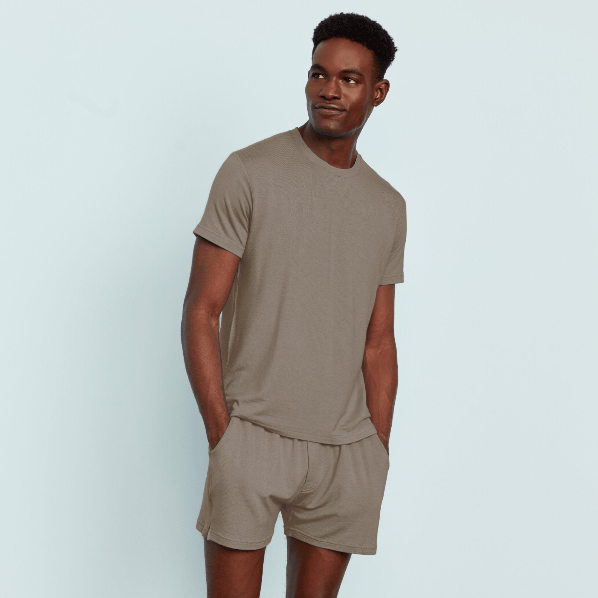modelsizing1: Tope is 6’2” and wearing a medium. | type: men