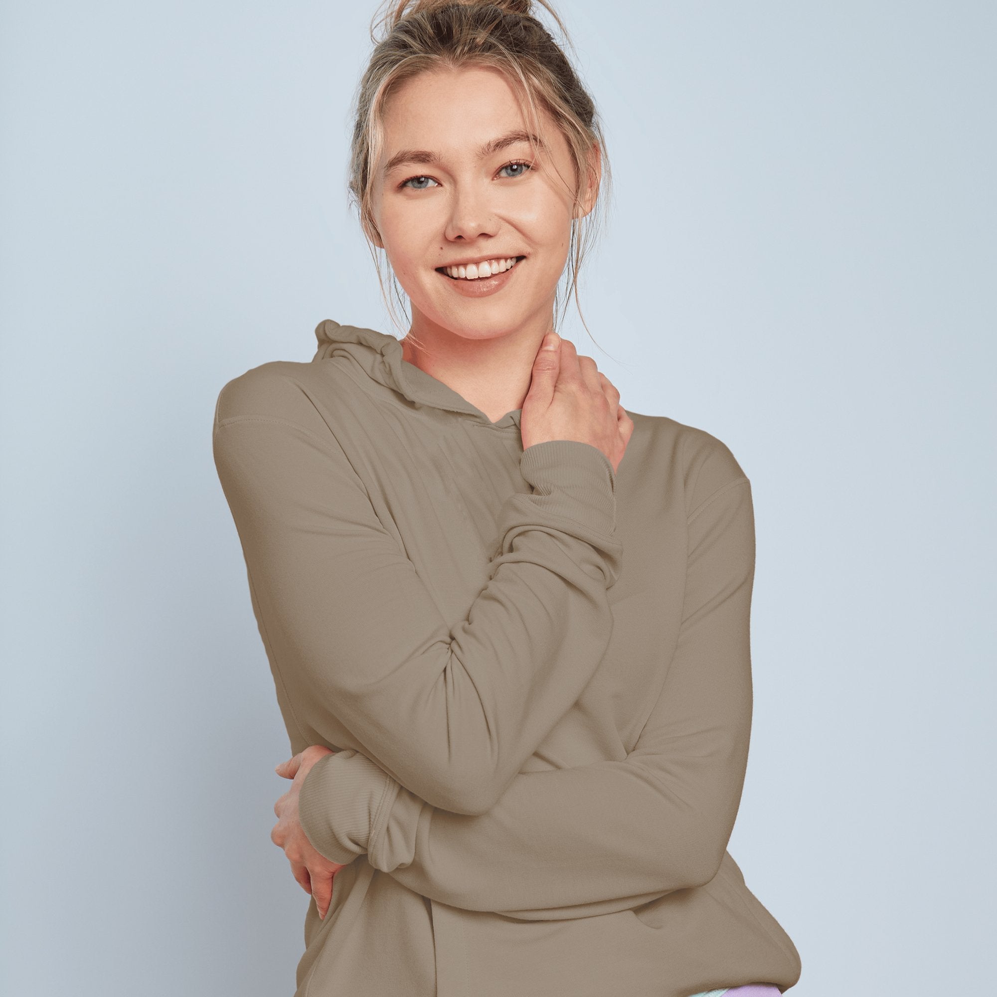 modelsizing1: Sofia is 5'8" and wearing a small. | type: women