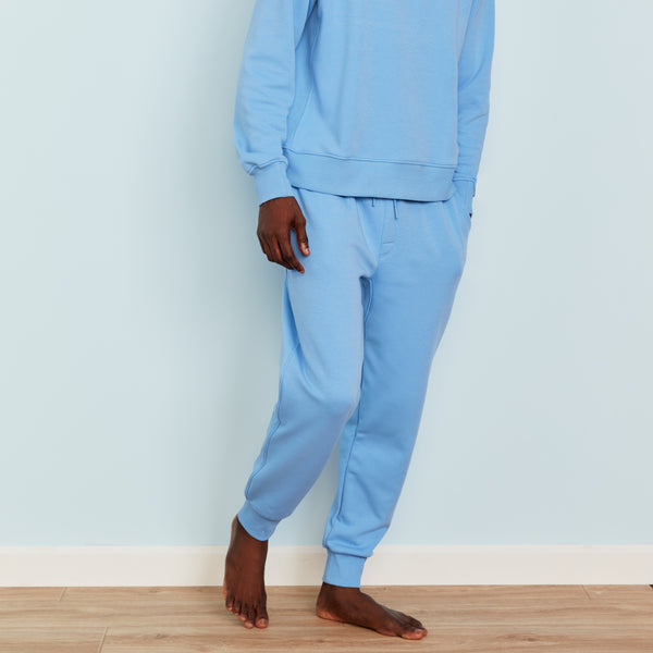 modelsizing1: Tope is 6’2” and wearing a medium. 