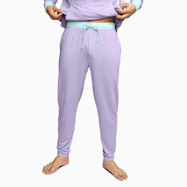 modelsizing1: Laurencio is 5’11” and wearing a medium. 