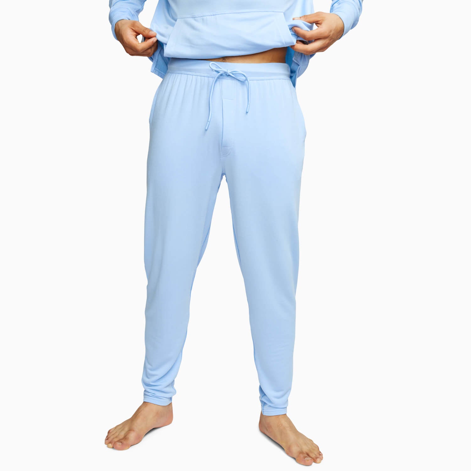 modelsizing1: Laurencio is 5’11” and wearing a medium. | type: men