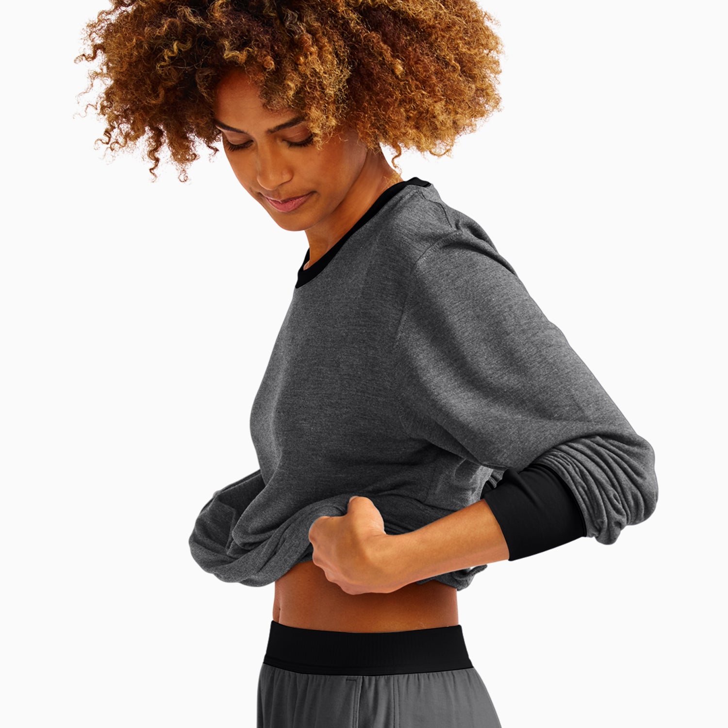 modelsizing1: Monica is 5'6 and wearing a small. | type: women