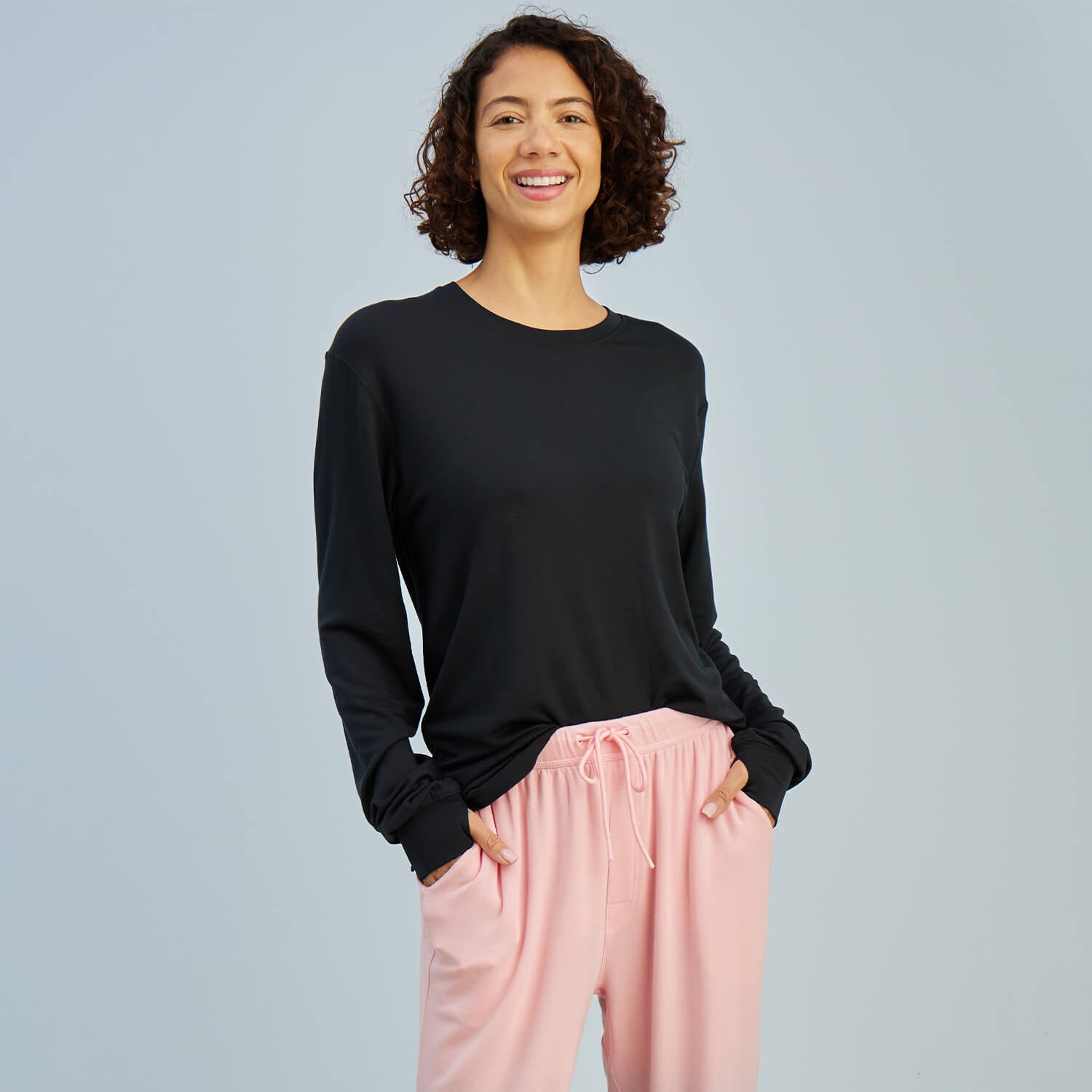 modelsizing1: Sharee is 5’9” and wearing a small. | type: women