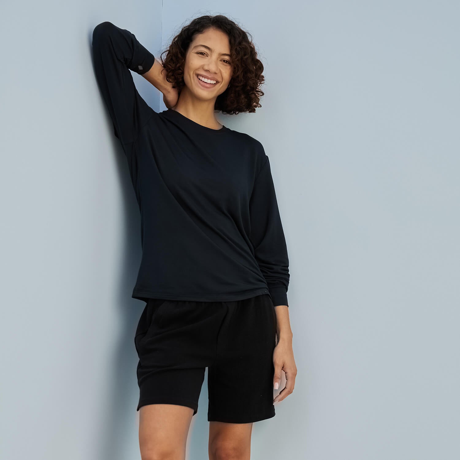 modelsizing1: Sharee is 5’9” and wearing a small. | type: women