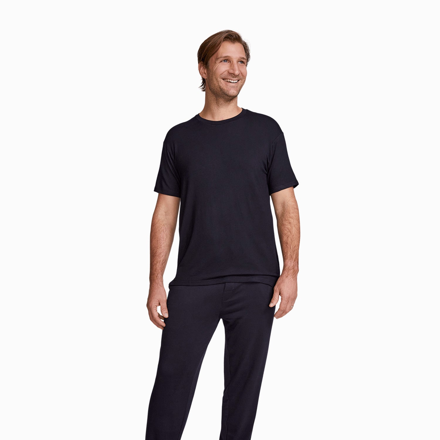 modelsizing1: Andy is 6'1" and wearing a medium. | type: men