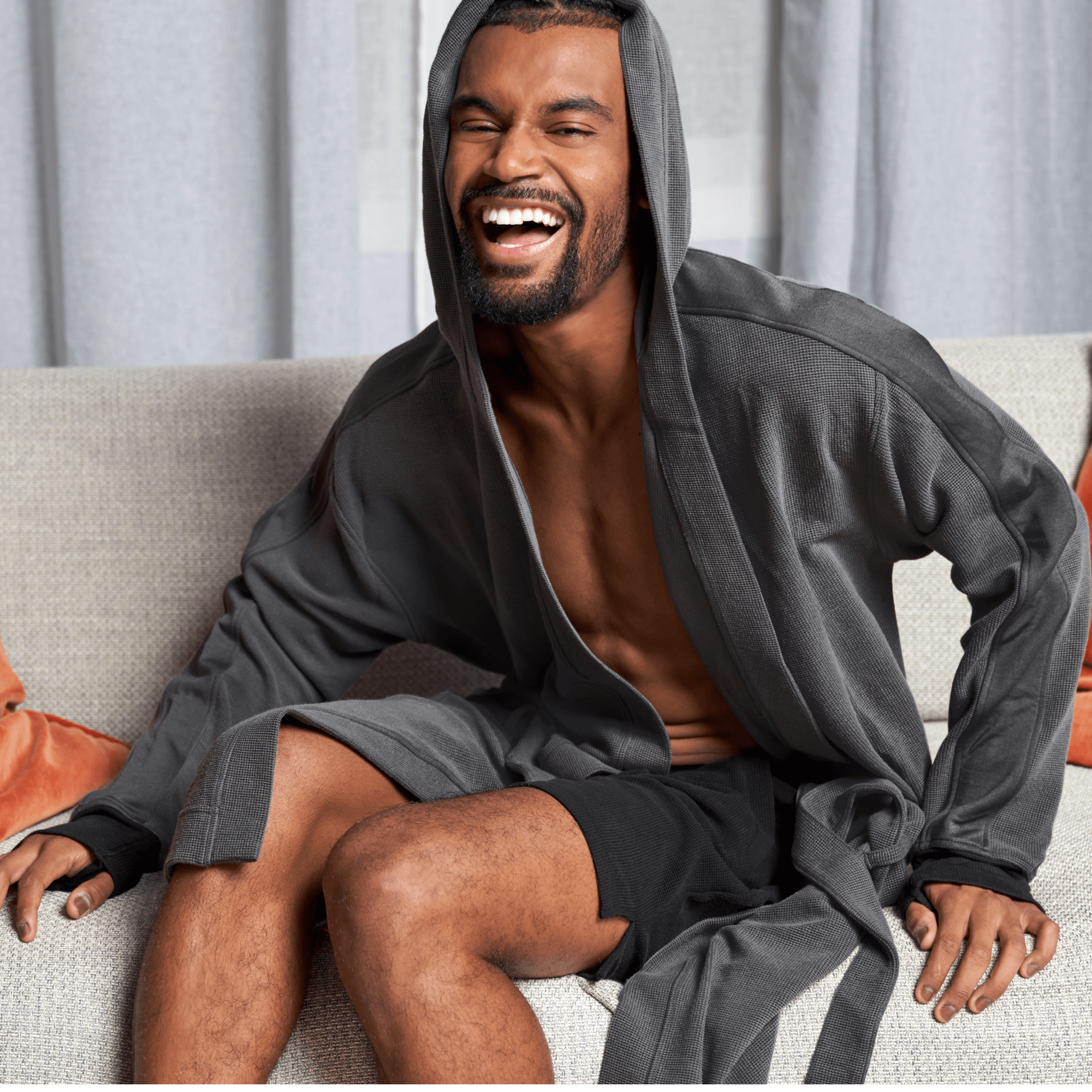 modelsizing1: Blest is 5’8” and wearing a medium. | type: men